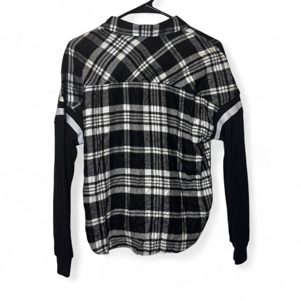 SO Juniors Small Plaid Flannel Shirt Grunge Cozy Edgy Academia Goth Casual Comfy - Picture 6 of 6